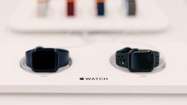 How to Identify & Tell Your Apple Watch Series (Check Full List)