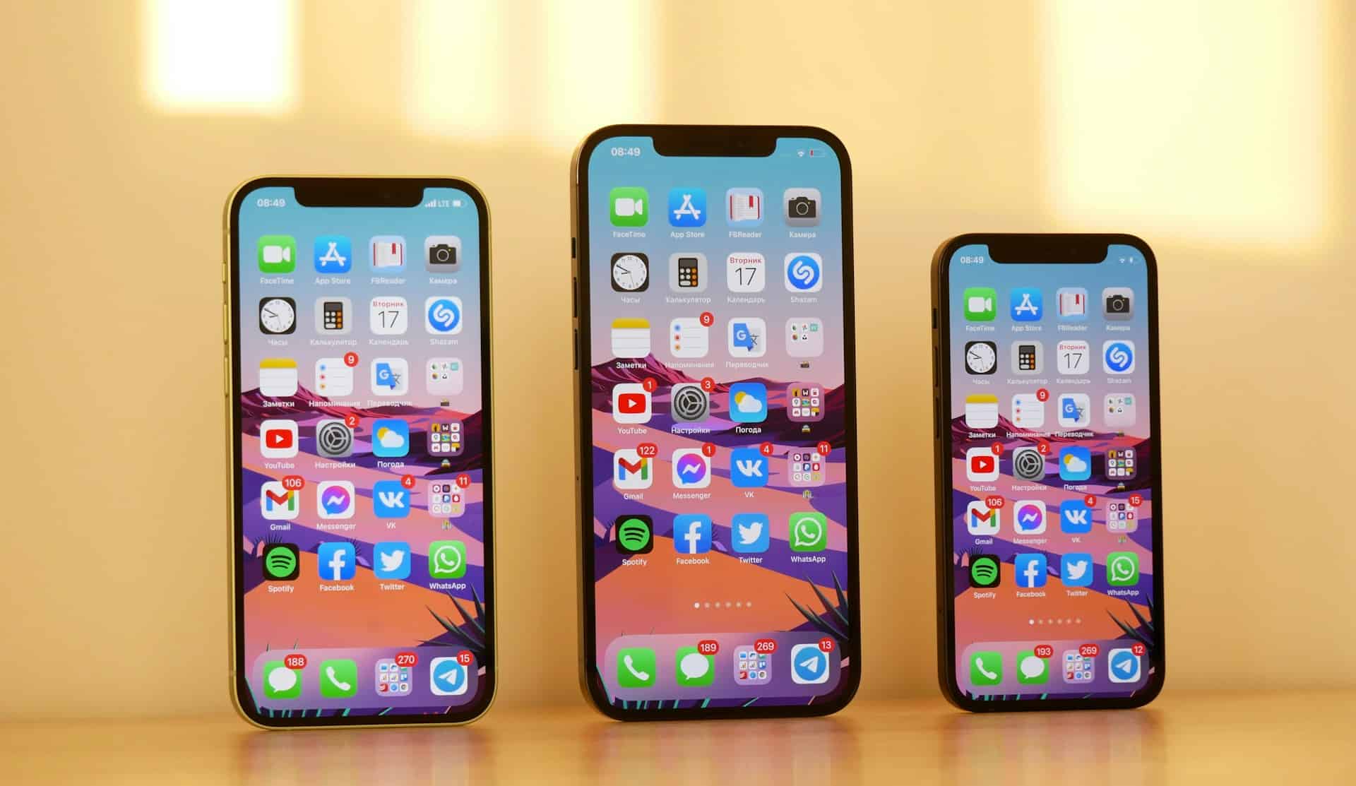 iOS 26 vs One UI 8: A Comparison of Features and Performance