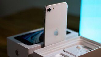 iPhone 16e