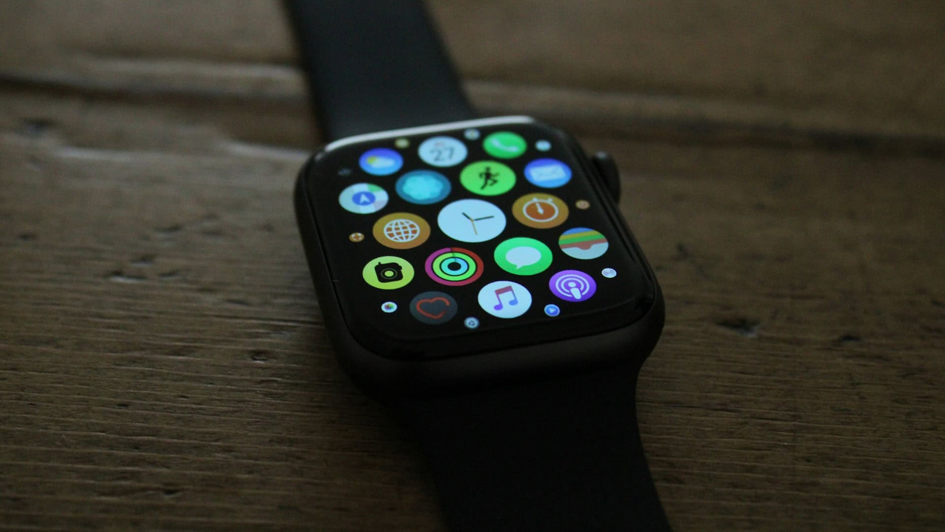 How to Close Apps in Apple Watch: All watchOS Versions
