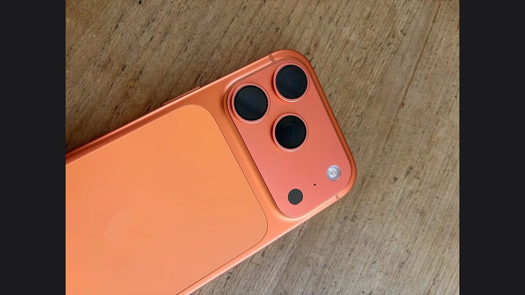 After pink iPhones, new ‘Colorgate’ reports claim uneven camera bump shades