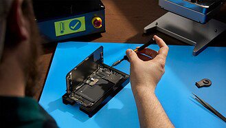 Self Service Repair for iPhone 17