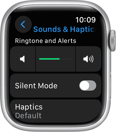 Pantalla del Apple Watch que muestra la configuración de “Sonidos y vibraciones”, con el control deslizante de volumen, el interruptor del modo Silencio (desactivado) y la respuesta háptica establecida en Predeterminado.