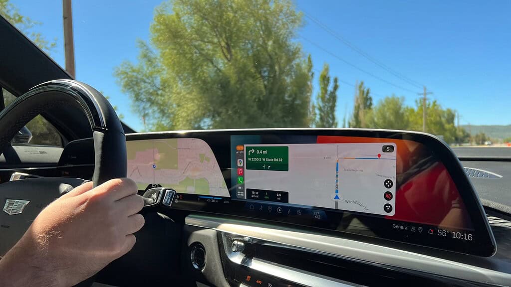 GM carplay
