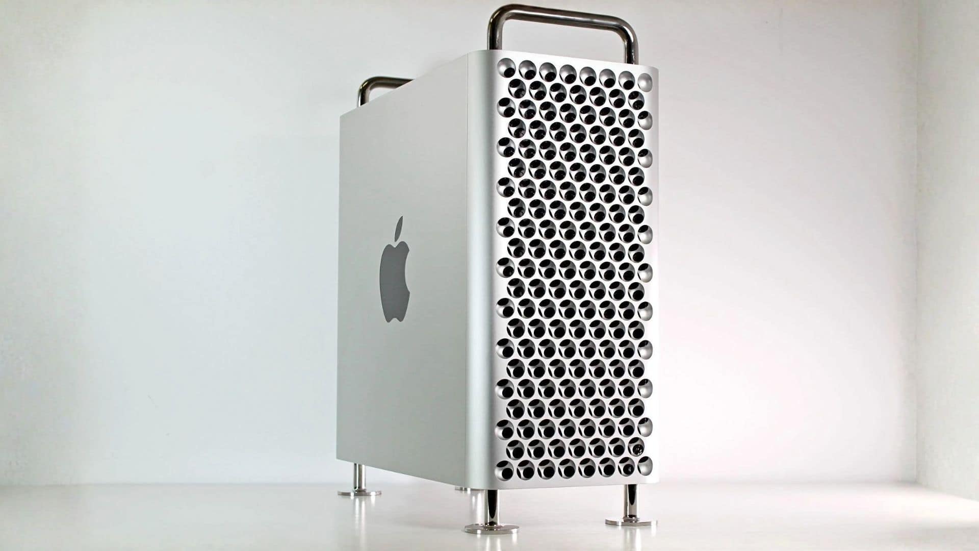 Apple Still Selling Discontinued Mac Pro Through Refurbished Store