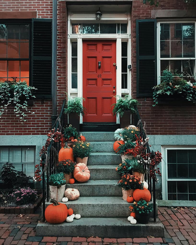 Pumpkin decorated front steps