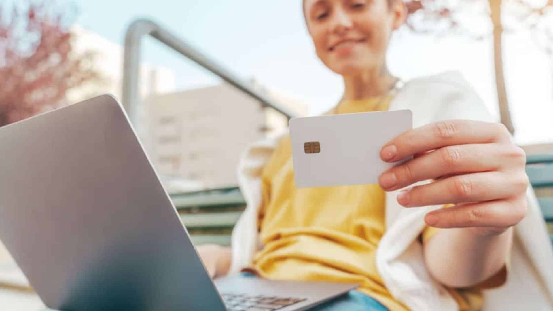 Samsung and Barclays Plan US Credit Card to Rival Apple Card