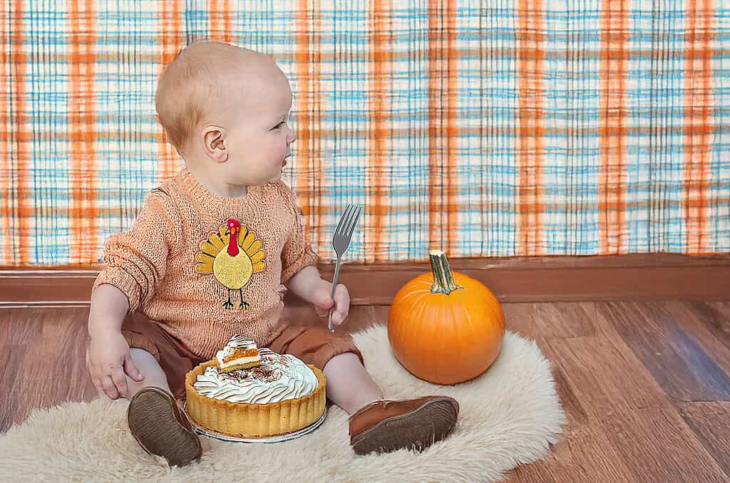 Thanksgiving with a Cute Twist wallpaper