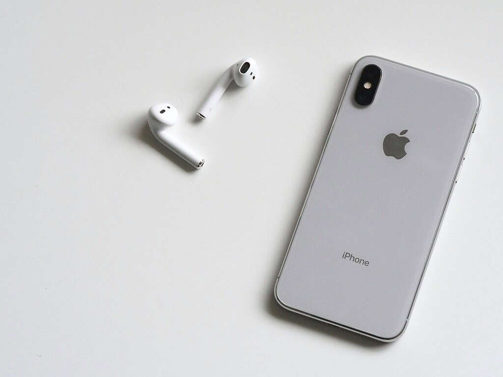 iPhone X and airpods