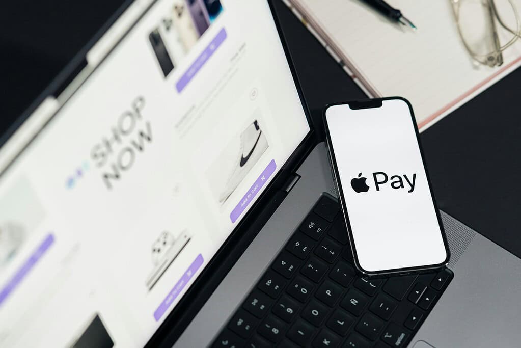 apple pay in iphone