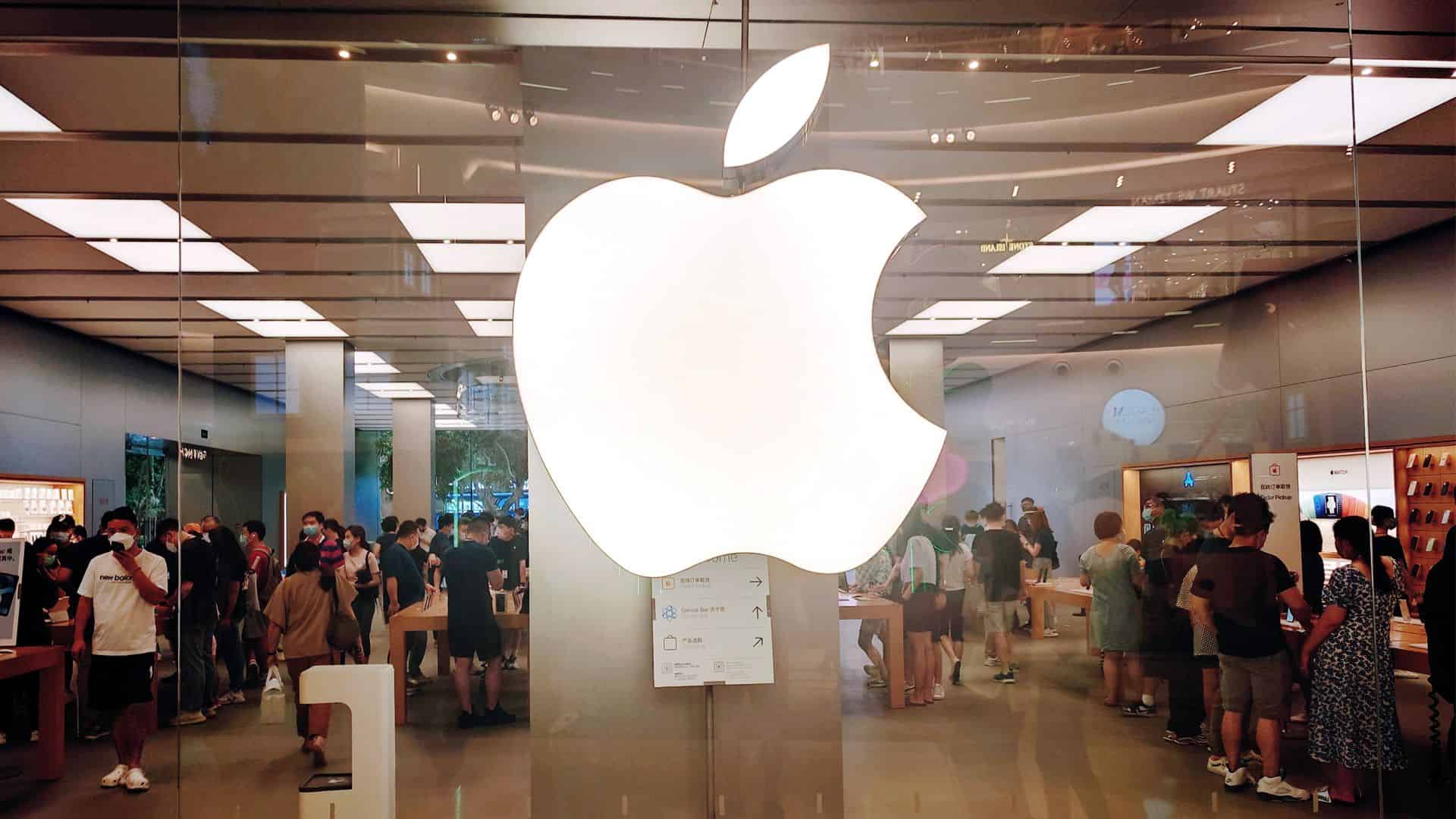 Apple Stays in the Top Three Most Popular Internet Services in 2026