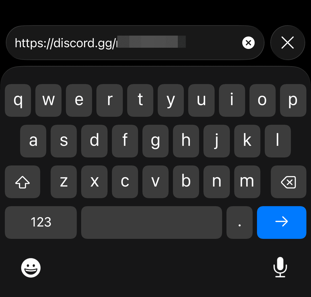 Entering link to Disocrd server in Safari on iPhone