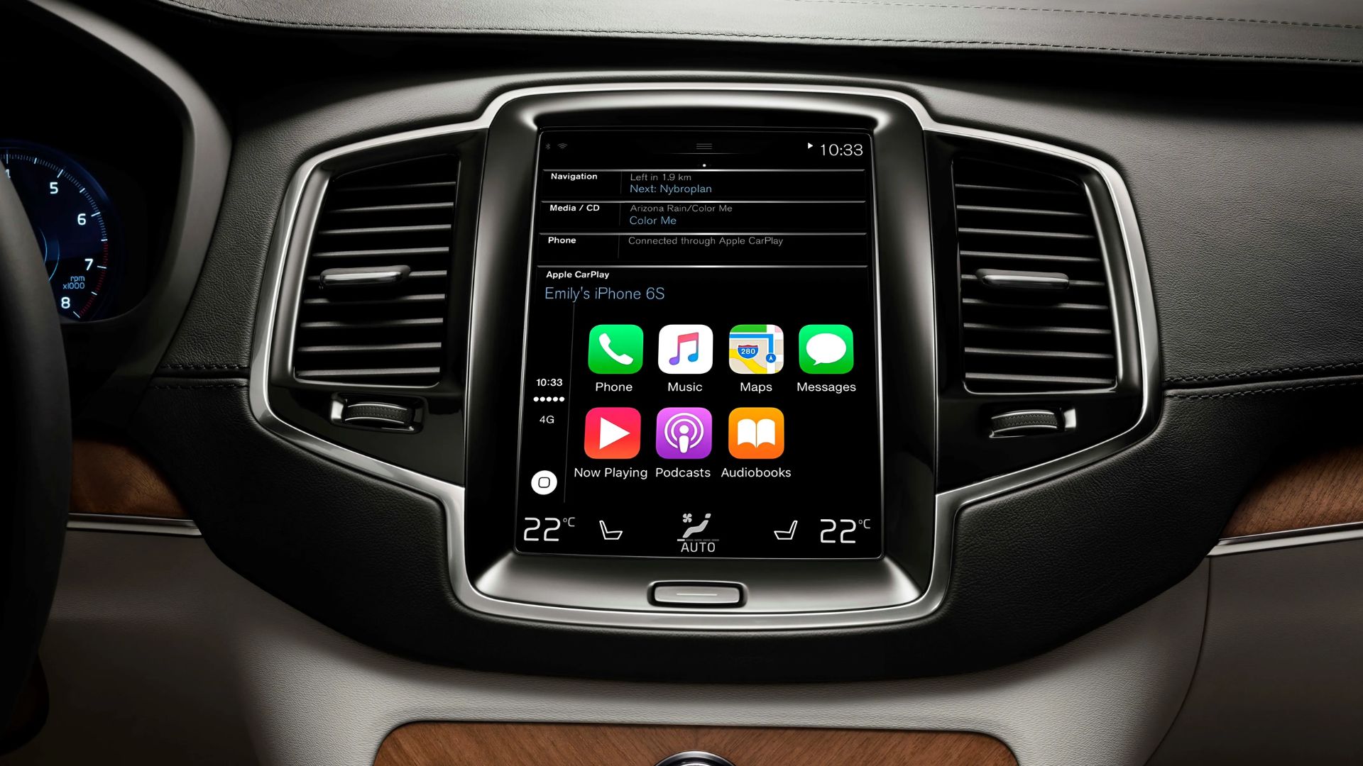 Volvo Reaffirms Its Commitment to Apple CarPlay, Even as Rivals Pull Back