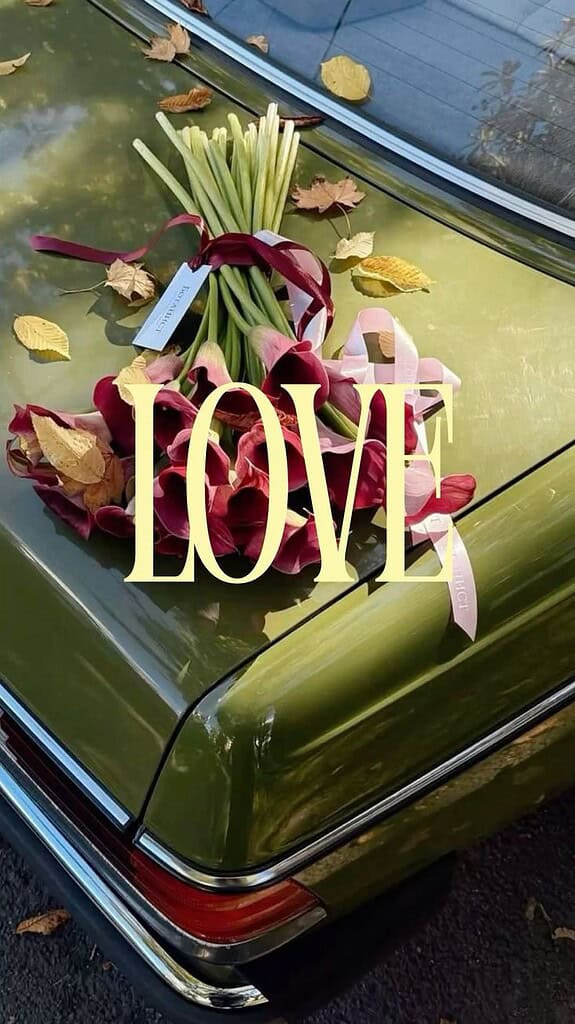 vintage love bouquet wallpaper