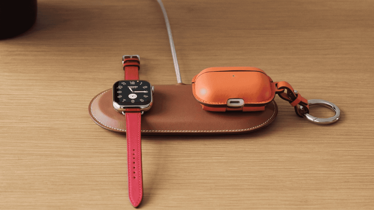Hermès introduces a $5,150 leather MagSafe Duo charging case