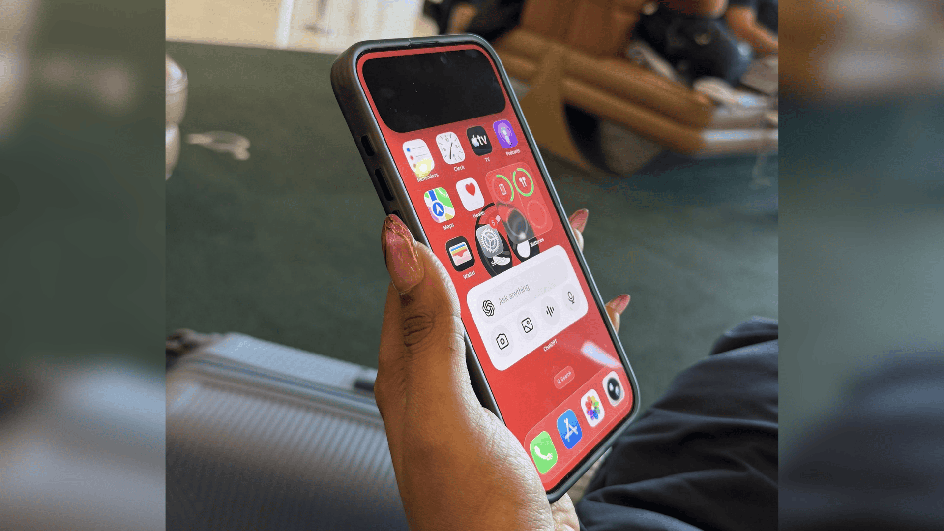 No, iOS 26.4 Doesn’t Add a Privacy Display Feature to iPhone