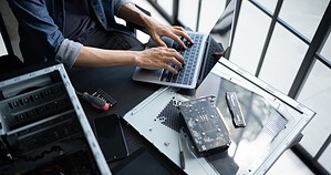 Why Finding an ITAM Partner With Apple Certifications Is Key