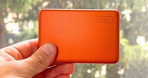 [Review] INIU SnapGo Air 10,000mAh Power Bank: A Slim Battery Built for Everyday Carry