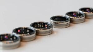 New Smart Ring Does What Apple Watch Still Can&rsquo;t With Blood Pressure