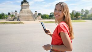 AI Can Guess Your Location From Social Media Photos With 87% to 91% Accuracy