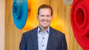 Apple Hires American Airlines Executive as New Government Affairs VP