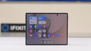Galaxy Z Fold8 Teardown Shows What Apple Needs to Fix With Its Foldable iPhone