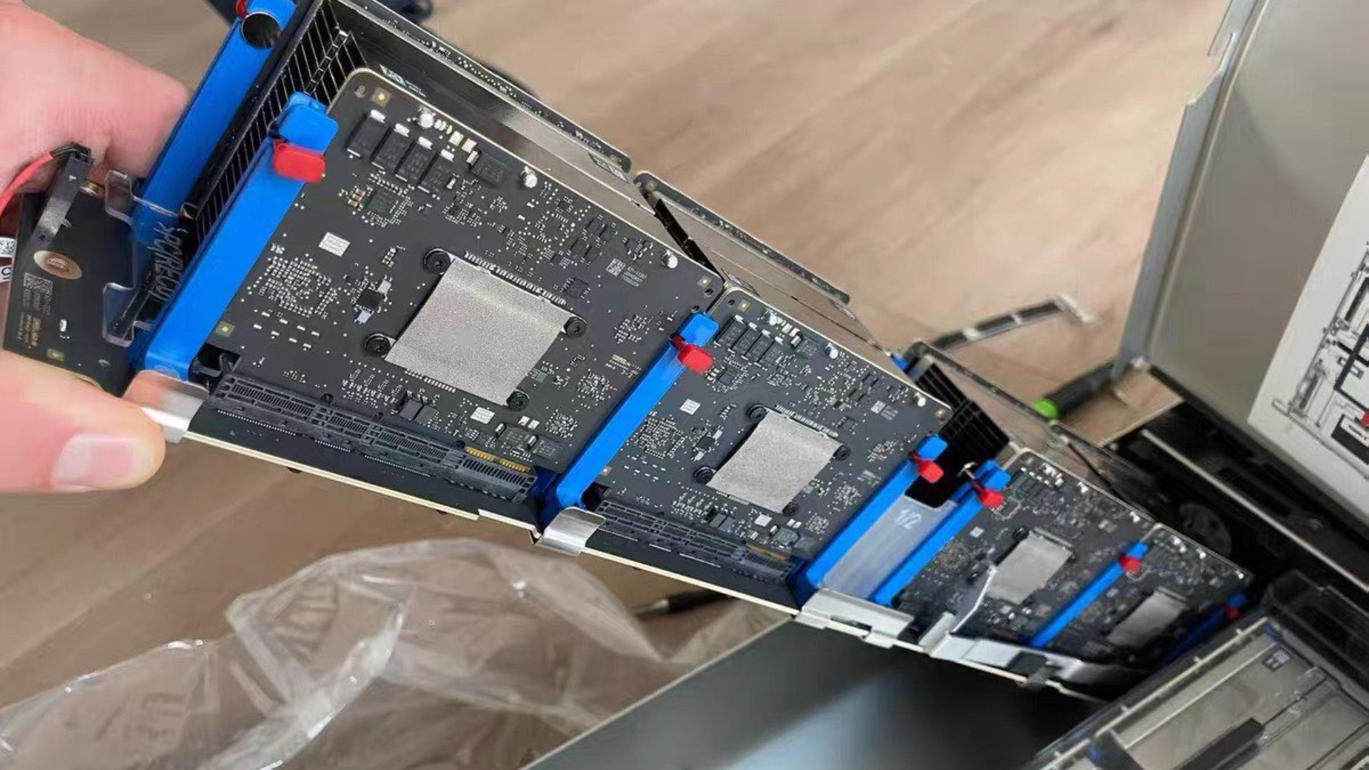 Photos Reveal the Inside of Apple’s M5 AI Server for Private Cloud Compute