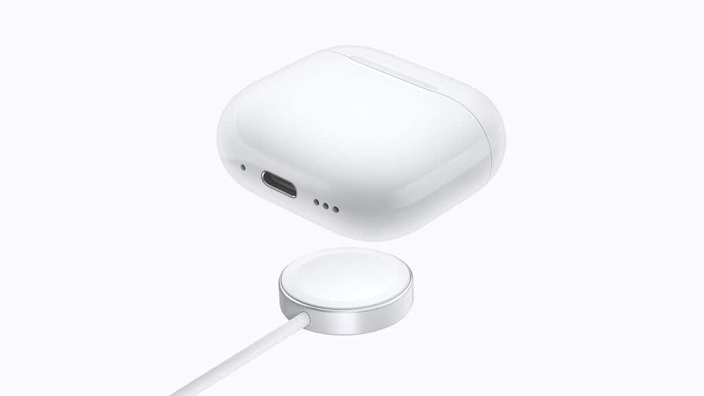 Apple AirPods 5 Wireless Charging Case