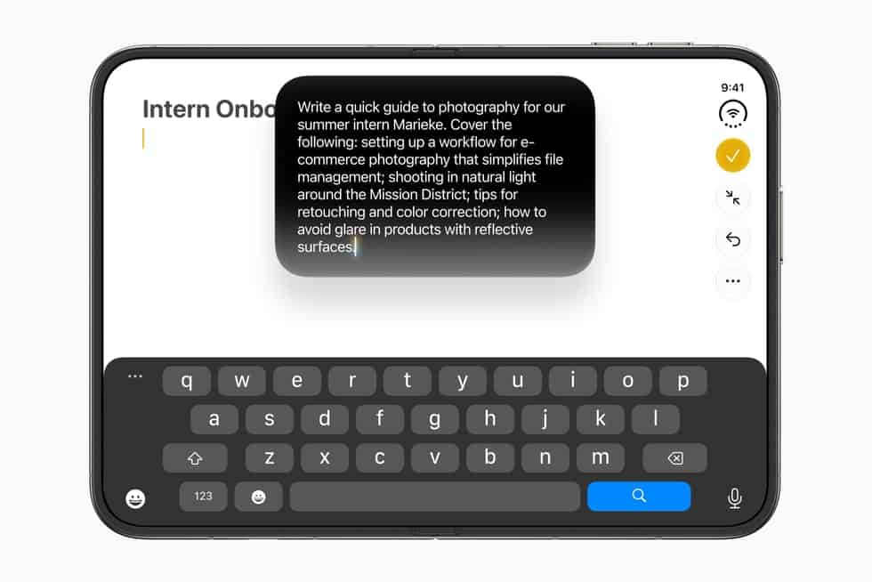 Apple iPhone Duo write with Siri