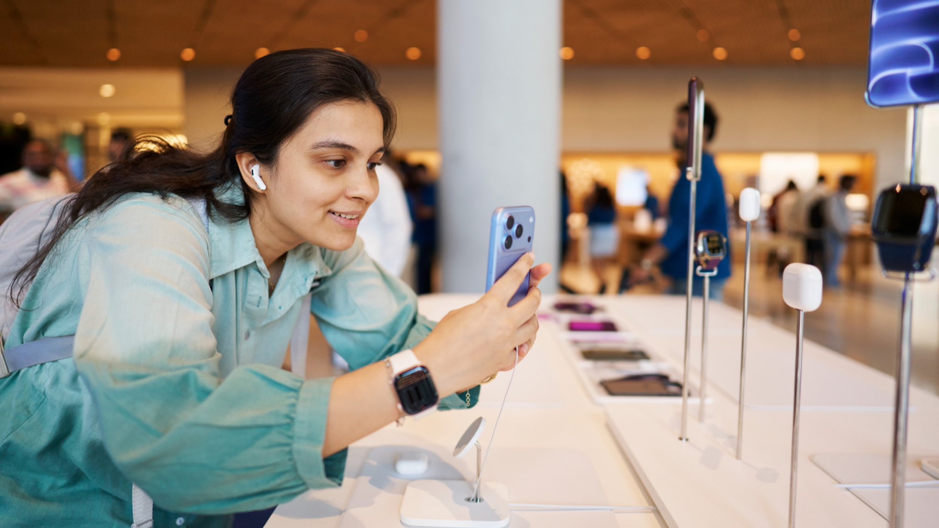 iPhone 18 Pro, Apple Watch Series 12, Ultra 4, and AirPods 5 Now Available in Apple Stores