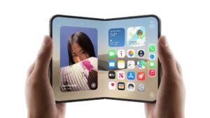 iPhone Duo video offers an early look at left-handed use