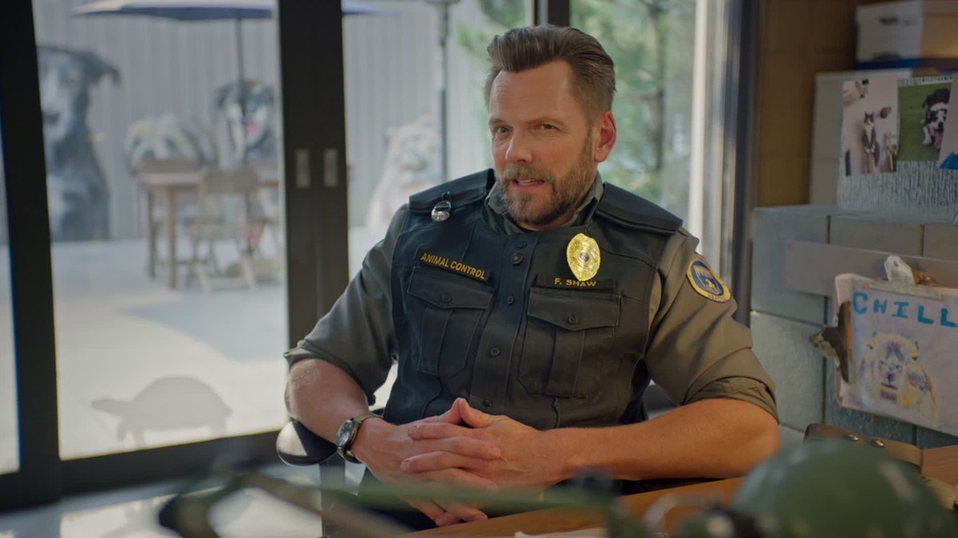 Joel McHale as Frank Shaw in Animal Control Season 5 Episode 2