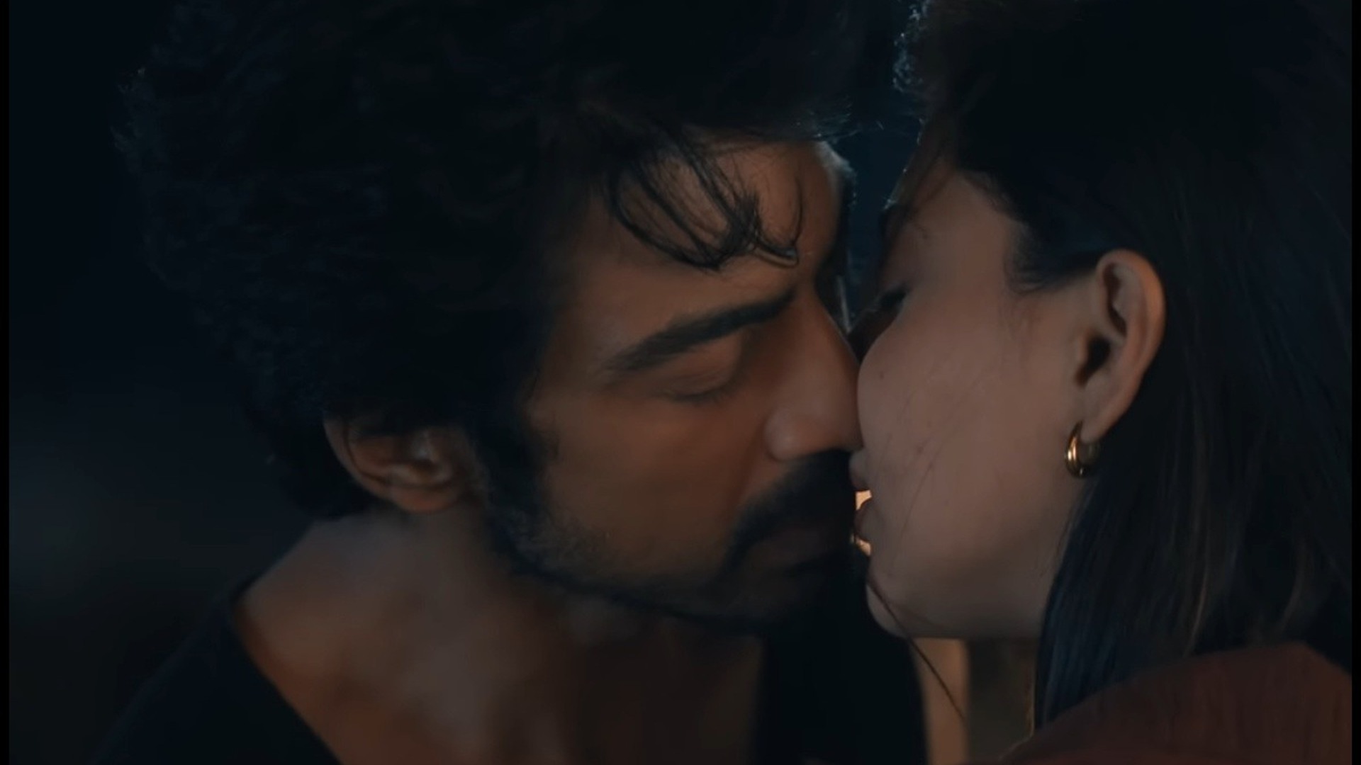 Aishwarya Lekshmi and Arjun Das as Tara and Matthew in Netflix's Tamil series #Love